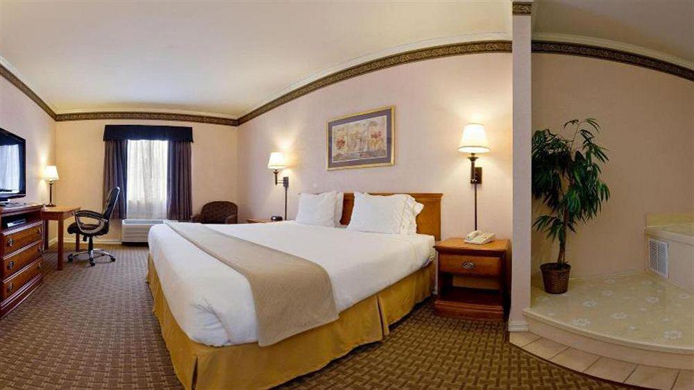 Holiday Inn Express North Tyler Kültér fotó