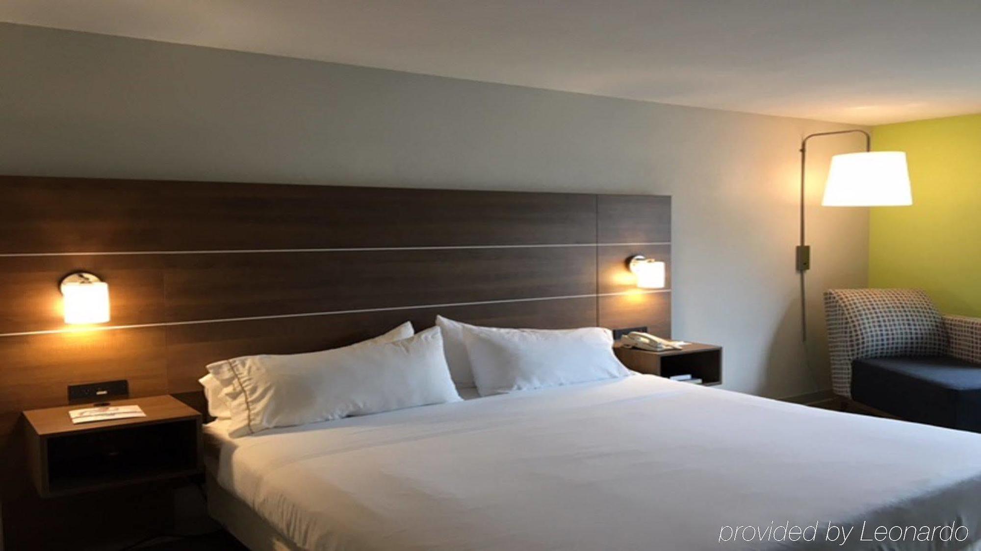 Holiday Inn Express North Tyler Kültér fotó