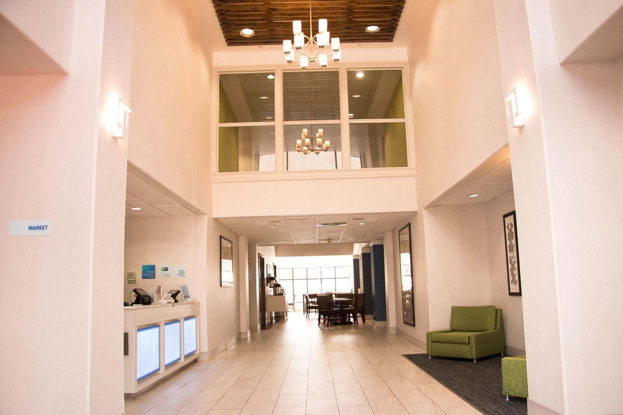 Holiday Inn Express North Tyler Kültér fotó
