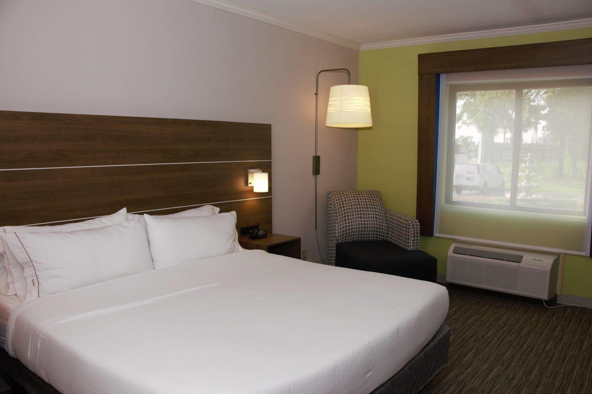 Holiday Inn Express North Tyler Kültér fotó