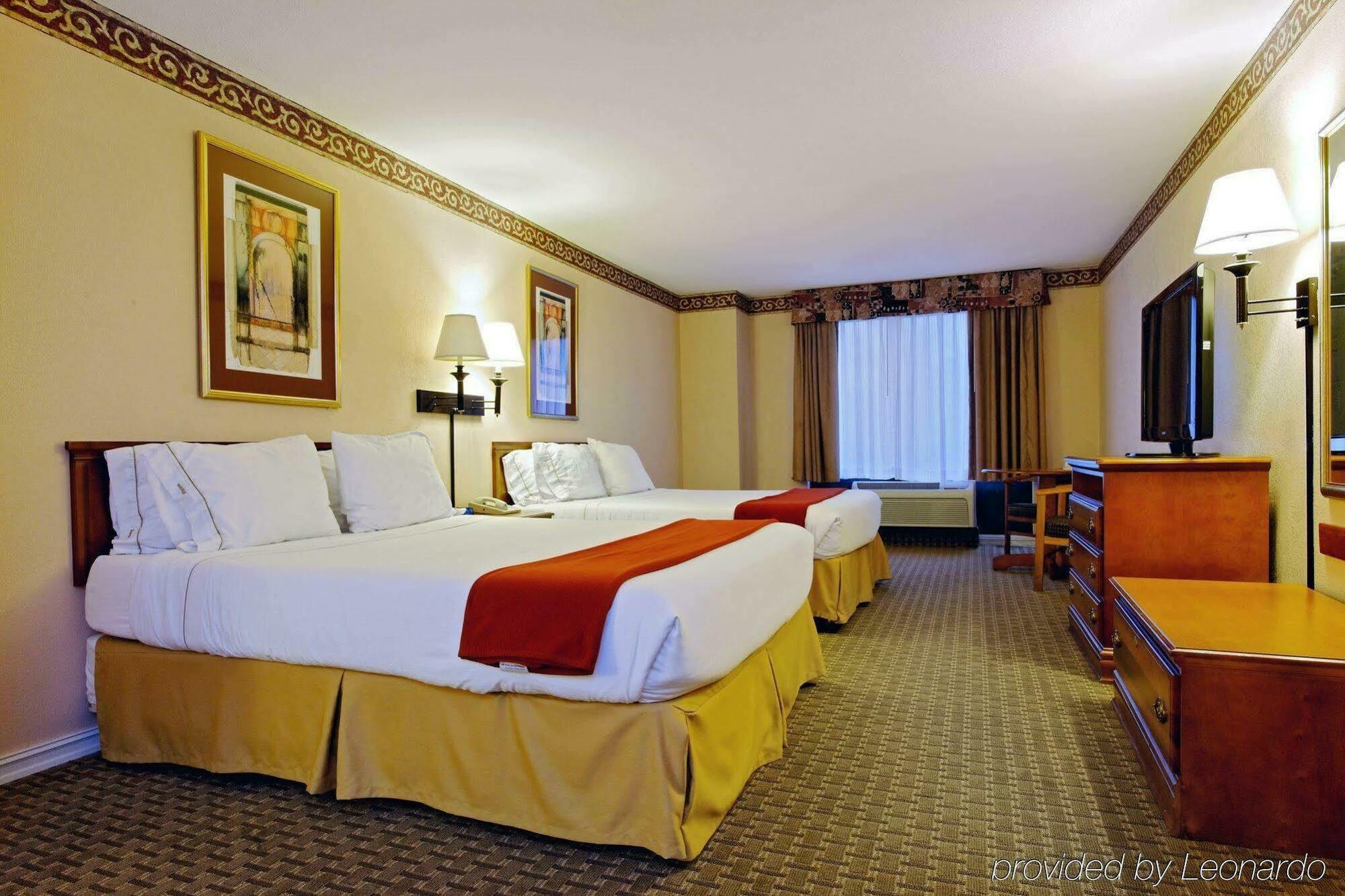 Holiday Inn Express North Tyler Kültér fotó