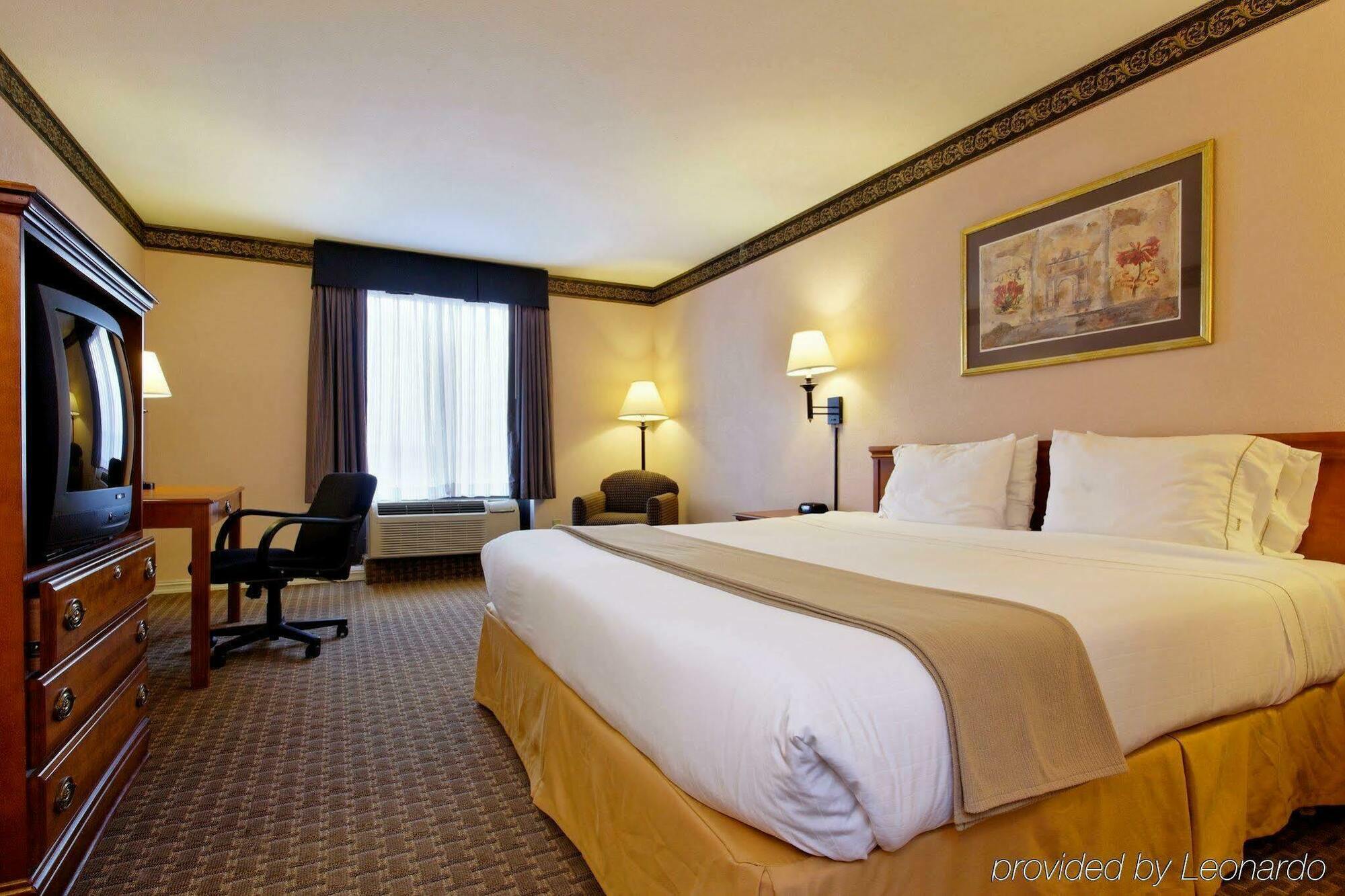 Holiday Inn Express North Tyler Kültér fotó