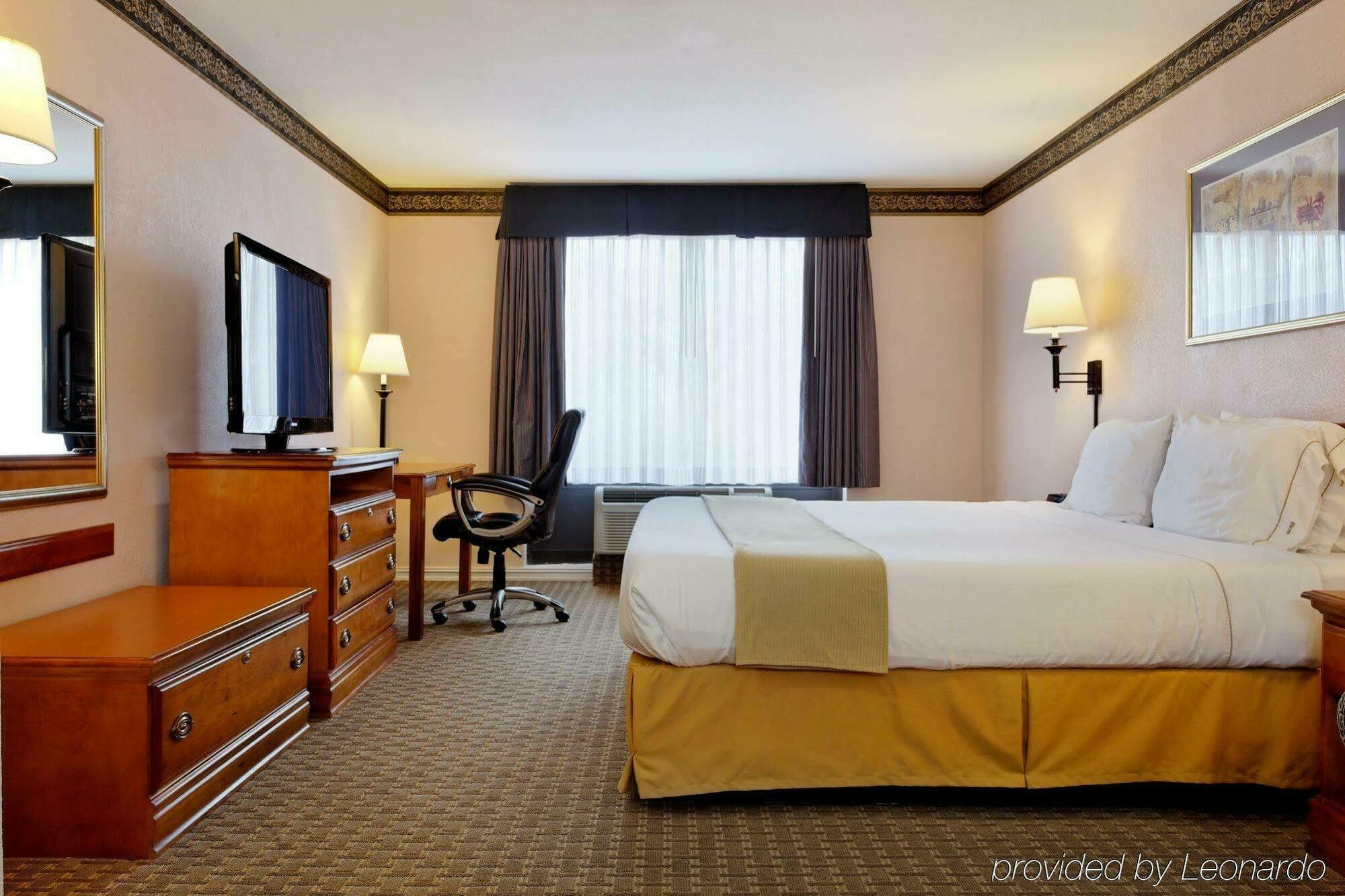 Holiday Inn Express North Tyler Kültér fotó